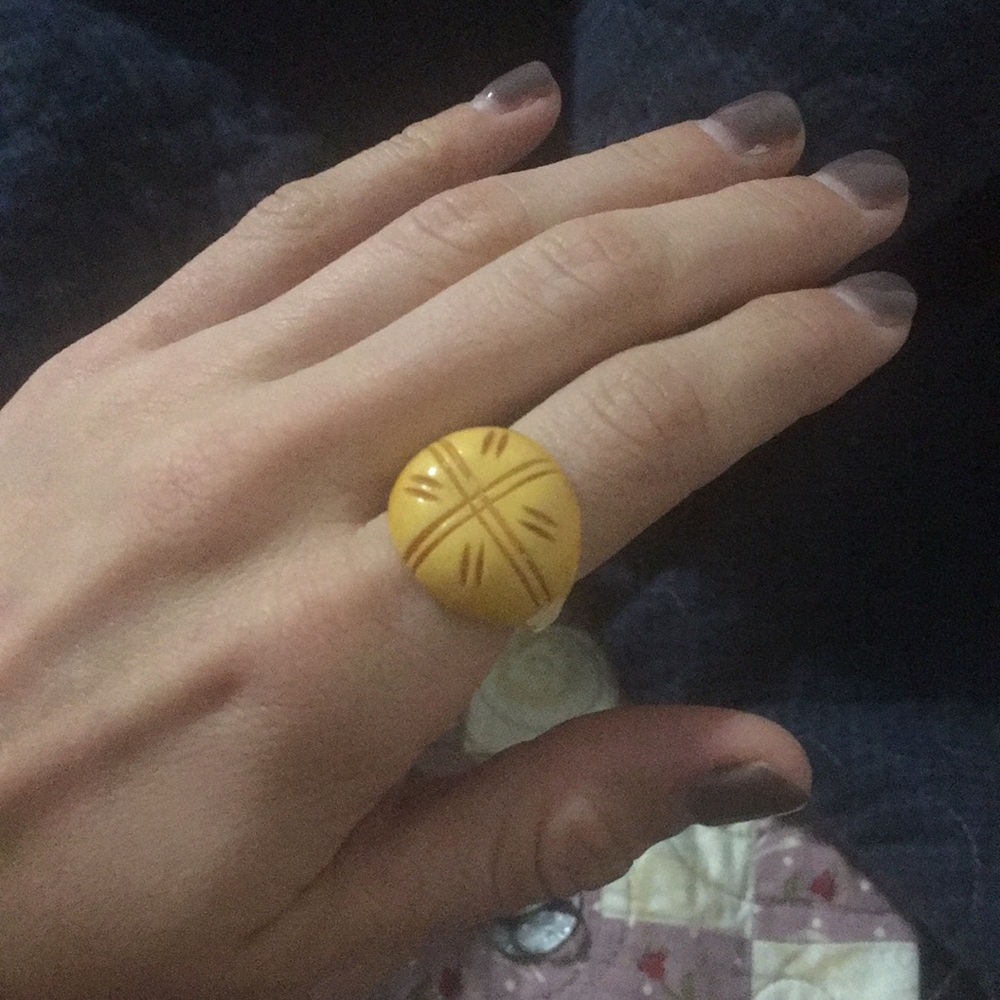 yellow ring
